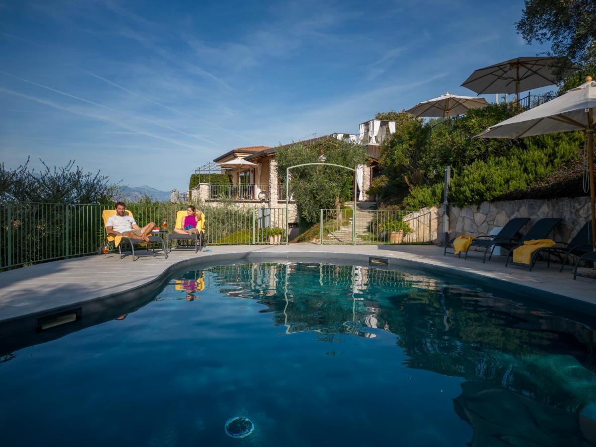 Residence Ca Del Lago Torri Del Benaco Exterior photo