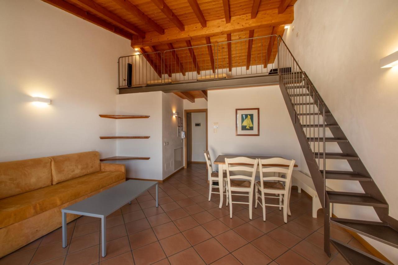 Residence Ca Del Lago Torri Del Benaco Exterior photo