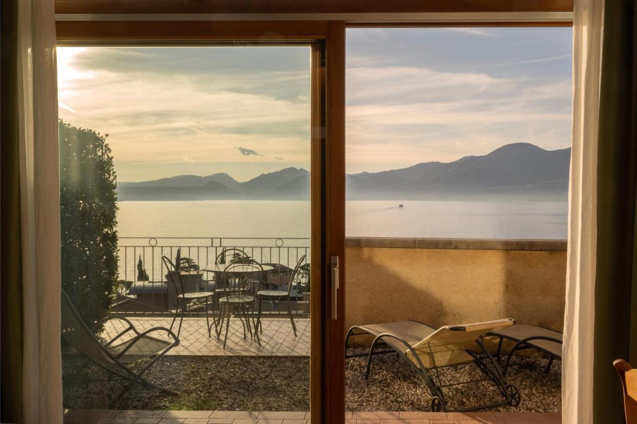 Residence Ca Del Lago Torri Del Benaco Exterior photo