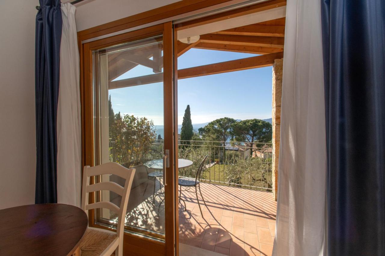 Residence Ca Del Lago Torri Del Benaco Exterior photo