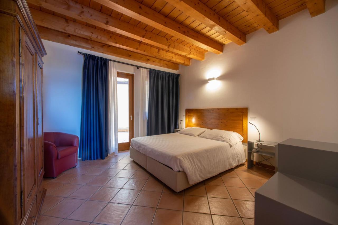 Residence Ca Del Lago Torri Del Benaco Exterior photo