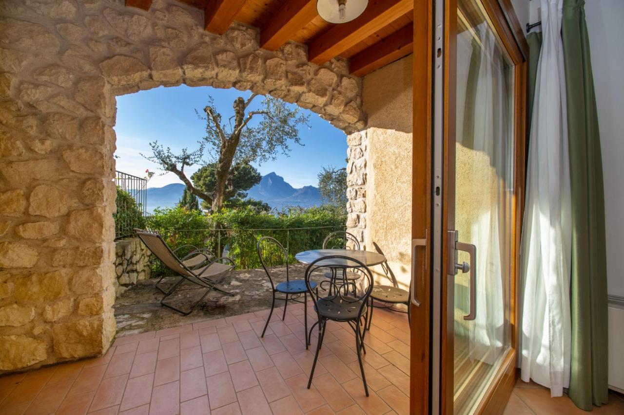 Residence Ca Del Lago Torri Del Benaco Exterior photo